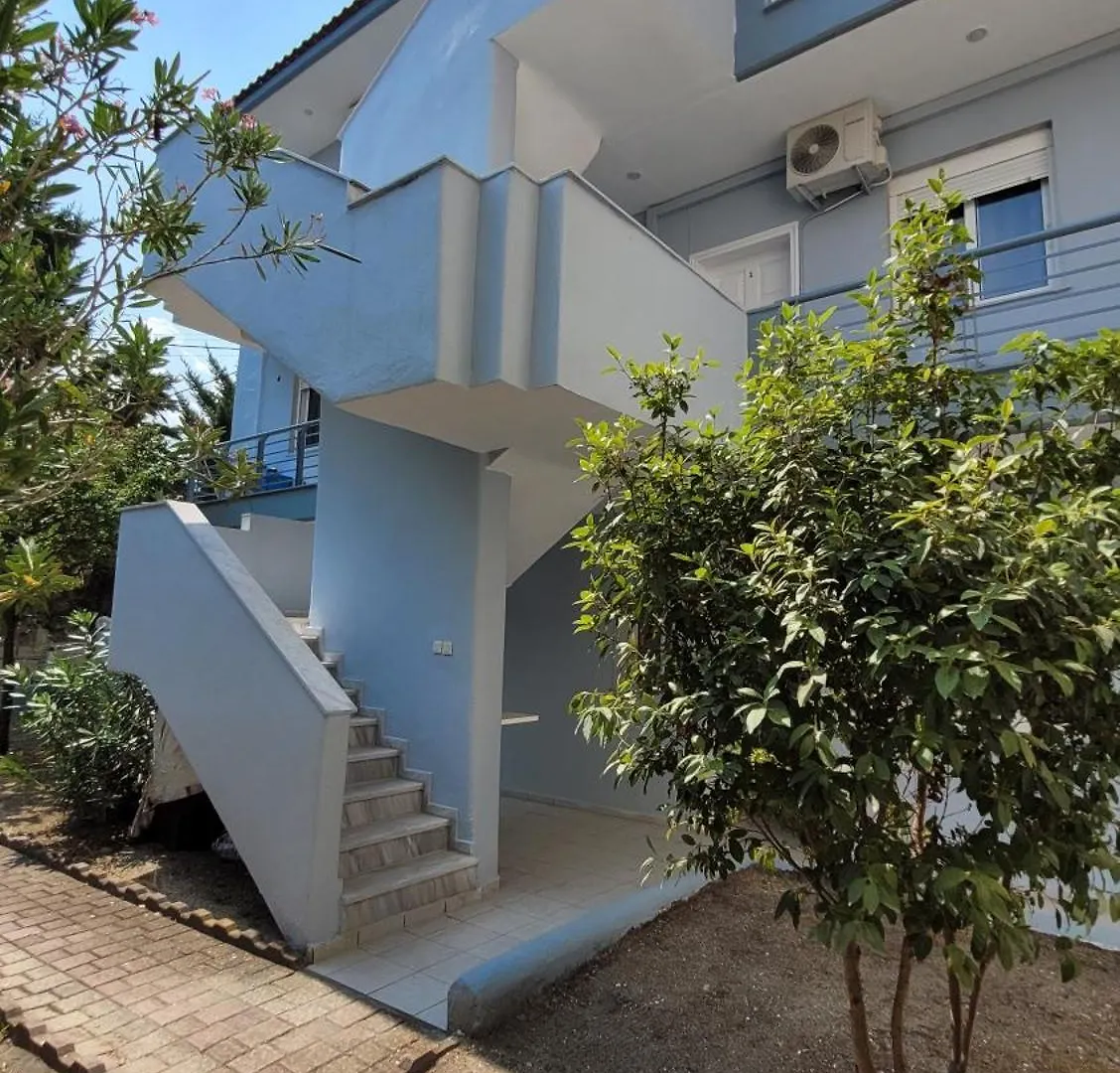 Blue Sky Apartments 3 Hanioti Greece